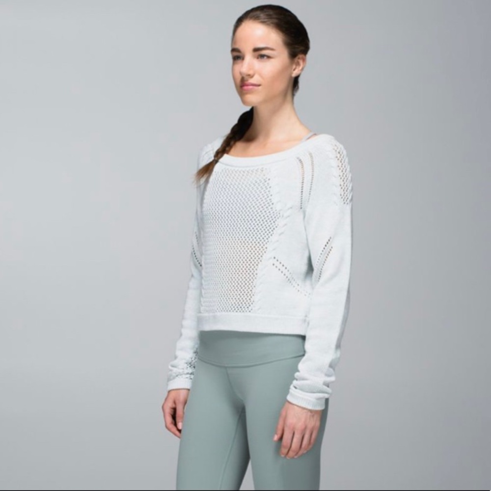 Lululemon Be Present Pullover sweater